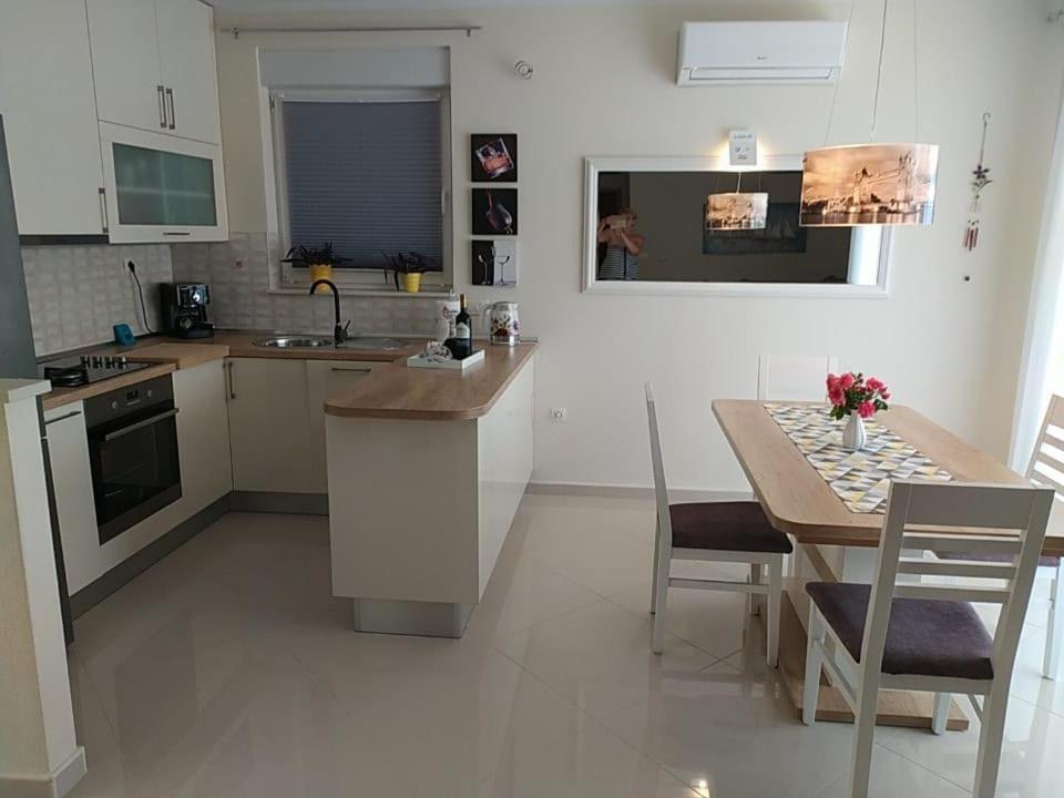 Apartman Pejic,Makarska,Veliko Brdo Екстериор снимка