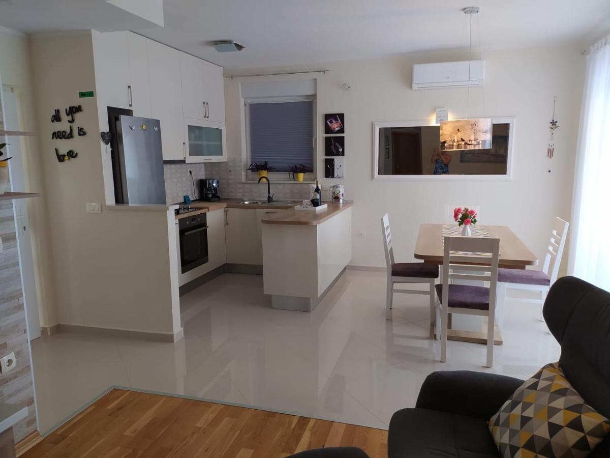 Apartman Pejic,Makarska,Veliko Brdo Екстериор снимка